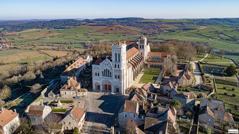 Visite virtuelle 360° Google Street View - La Basilique de Vézelay (Tourisme / Patrimoine) à Auxerre Yonne