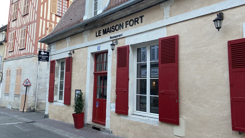 Visite virtuelle 360° Google Street View - Le Maison Fort (Restaurant) à Auxerre Yonne