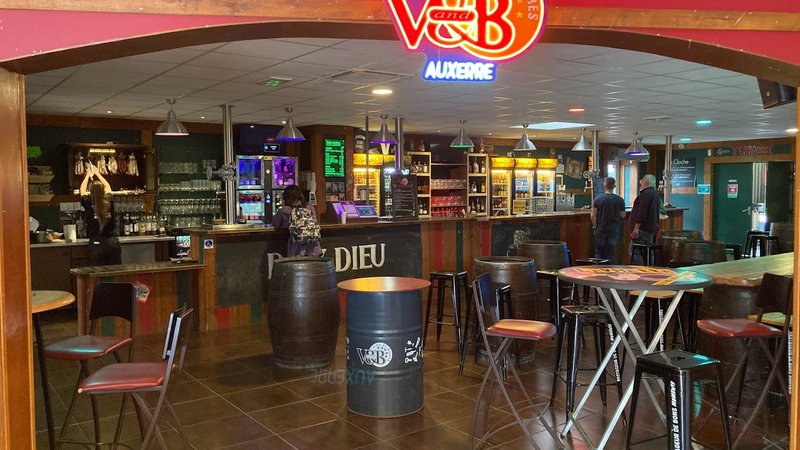 Visite virtuelle 360° Google Street View - Le VandB (Bar / Café) à Auxerre Yonne