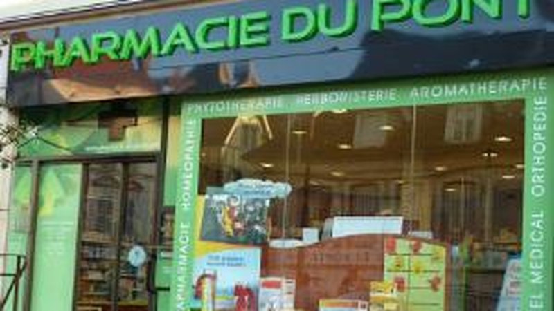 Visite virtuelle 360° Google Street View - Pharmacie des Ponts (Santé / Médical) à Auxerre Yonne